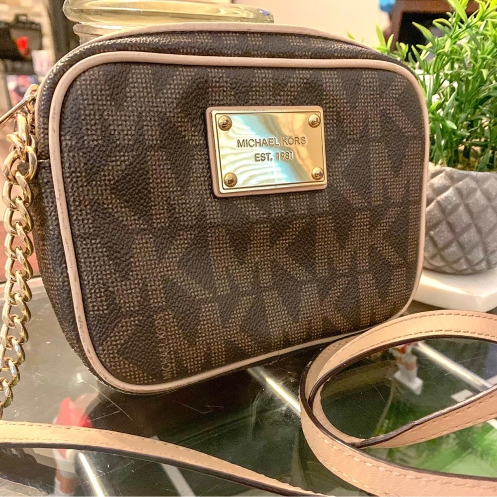 Michael Kors Jet Set Mini Crossbody